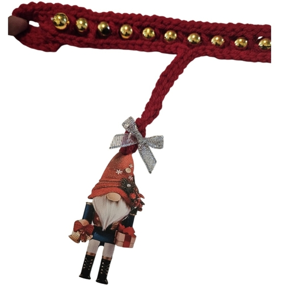 Hand Crafted Gold Beaded Garland Red Crochet Handmade Holiday Gnome decor 6-Feet - Picture 9 of 17